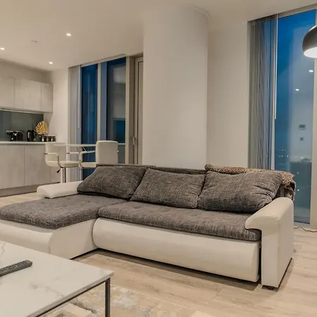 Luxury 2 Bed Penthouse With Stunning Views In Manchester City Centre Exterior photo