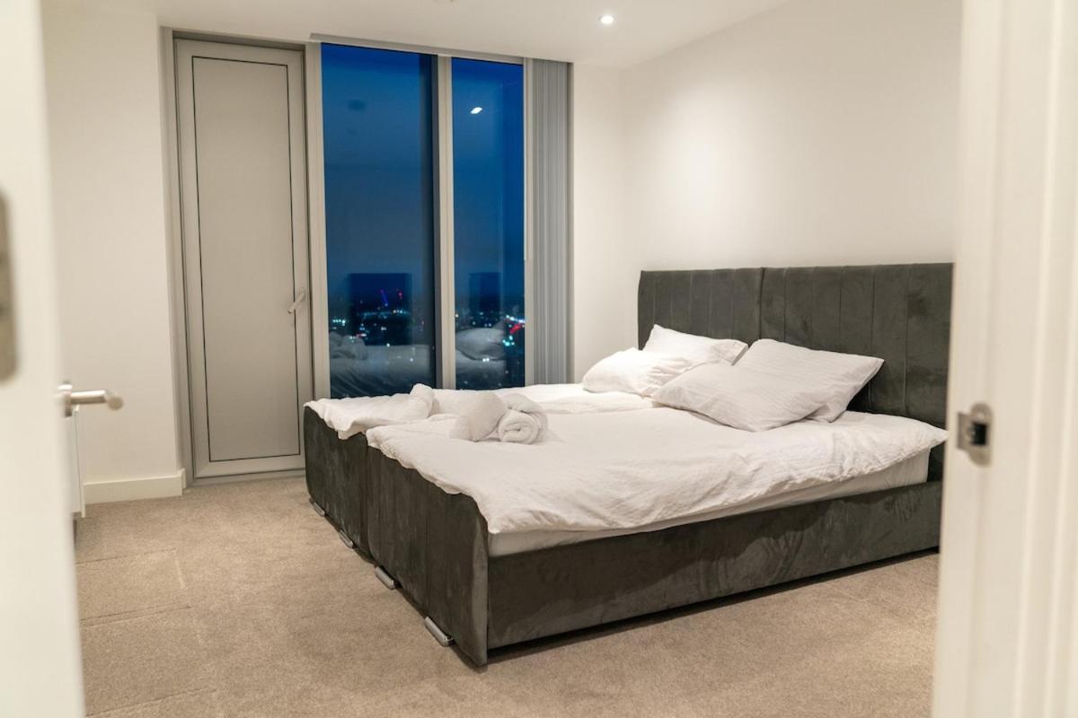 Luxury 2 Bed Penthouse With Stunning Views In Centre Manchester